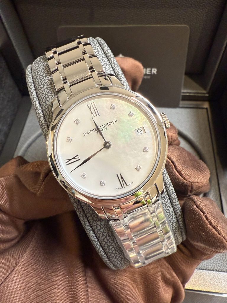 SOLD- Baume & Mercier Classima 31MM MOP - M0A10326
