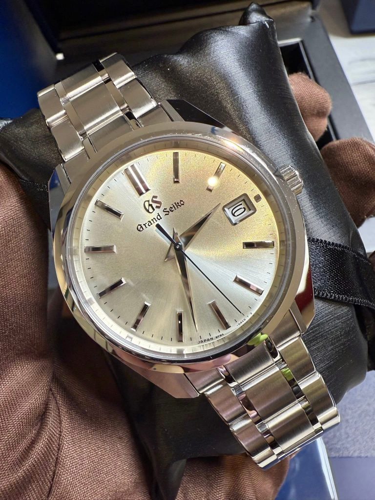SOLD-Grand Seiko Heritage 40mm Sunray Dial - SBGP001G