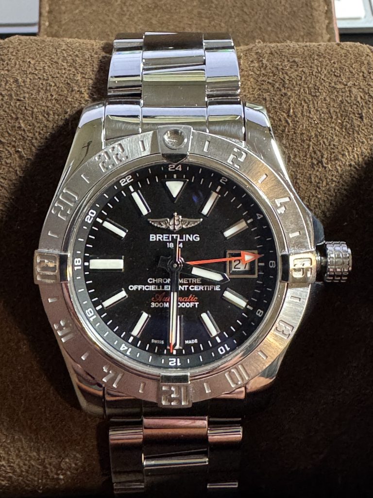 Breitling Avenger II GMT - A32390